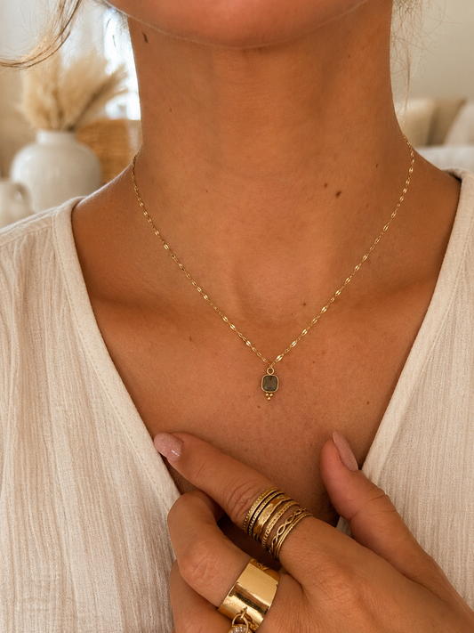 Collier Monica